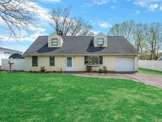 House for sale in Centereach, New York