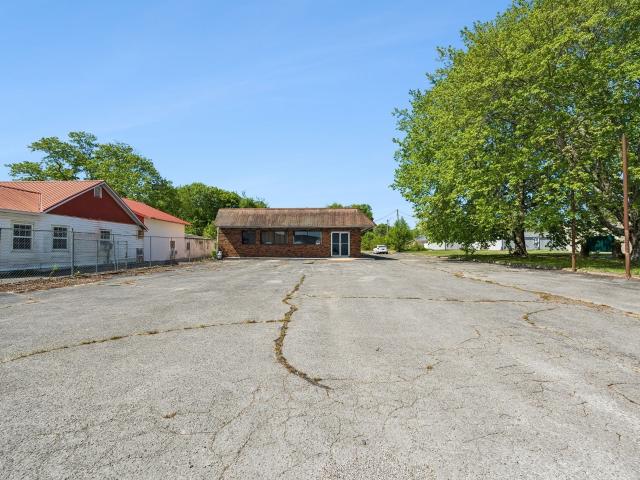 Commercial for sale in Tennessee