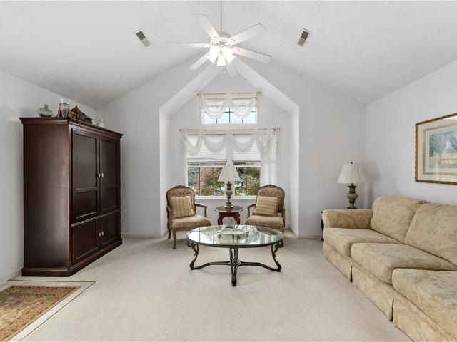 Condo for sale in Boon Terrace, North Strabane Township