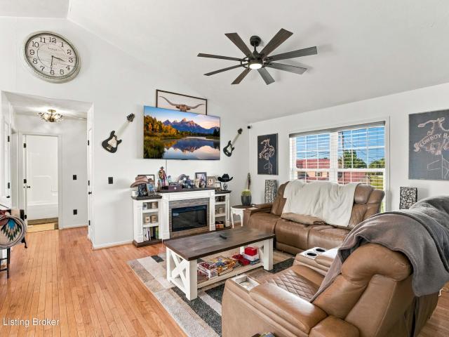 House for sale in Radcliff, Hardin County
