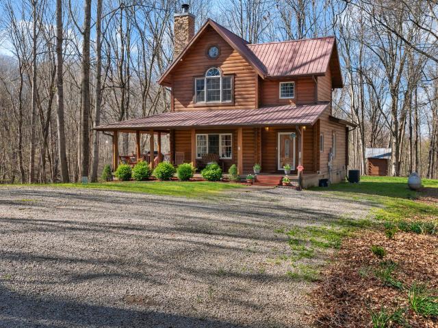 House for sale in Fountain Run, Kentucky