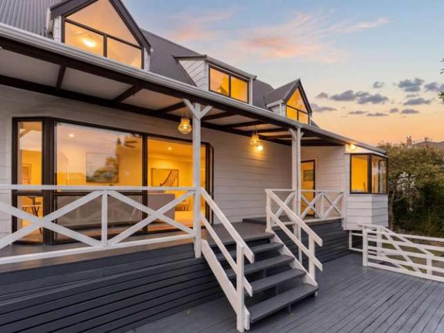 House for sale in Wairau Valley