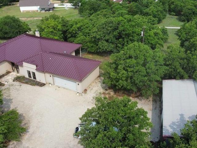 House for sale in Sunset, Texas