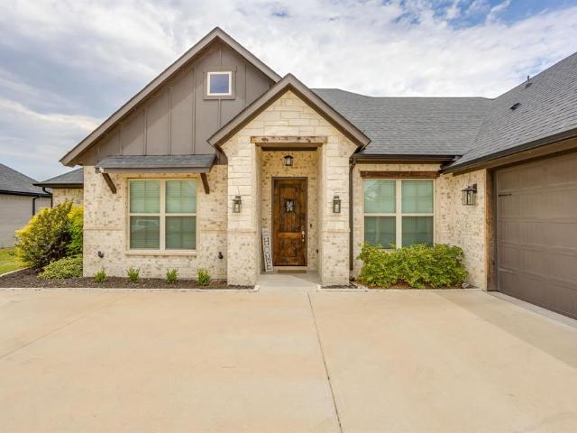 House for sale in Ellis, Texas