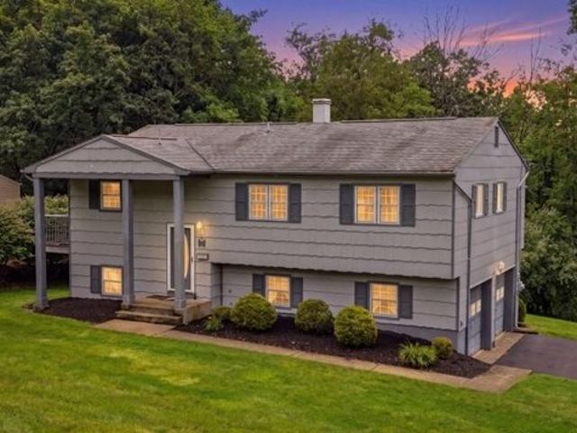 House for sale in Washington, New Jersey