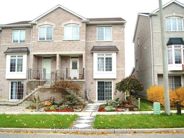 Townhouse for sale in Woburn, Ontario