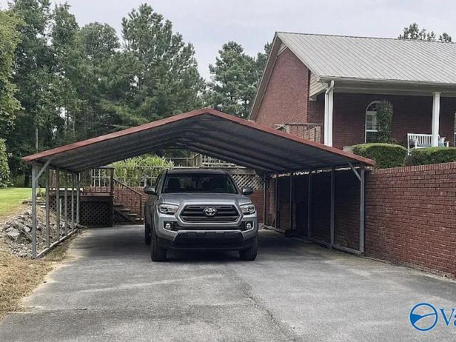 House for sale in Guntersville, Alabama