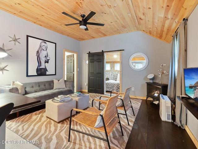 House for sale in Blakeslee, Pennsylvania
