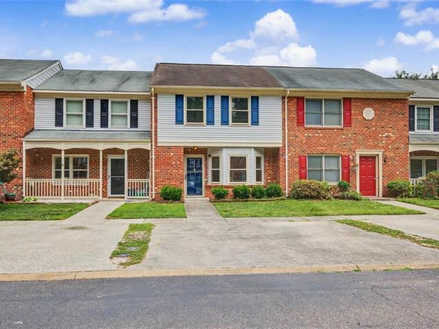 Townhouse for sale in Virginia