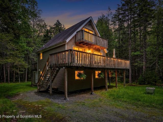 House for sale in Newfoundland, Pennsylvania