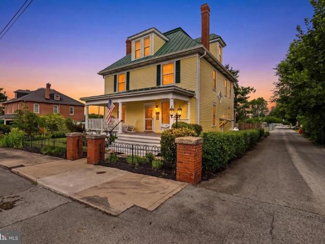 House for sale in Kearneysville, West Virginia