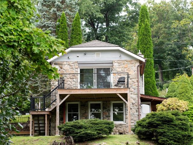 Property for rent in Baldwin Place, New York