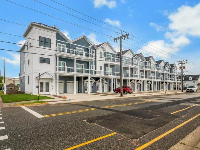 Townhouse for sale in Wildwood