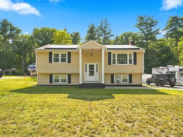 House for sale in Shirley, Massachusetts