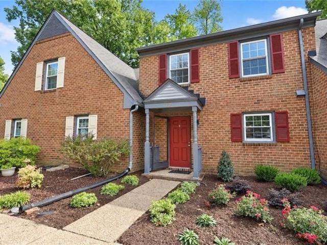 Townhouse for sale in Stratford Manor, Newport News