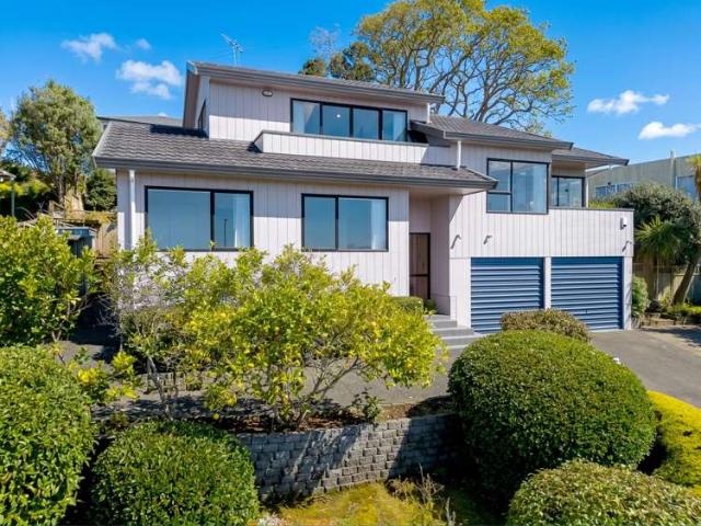 House for sale in Paremoremo