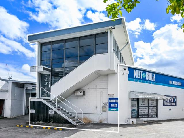 Office for rent in Toombul, Queensland
