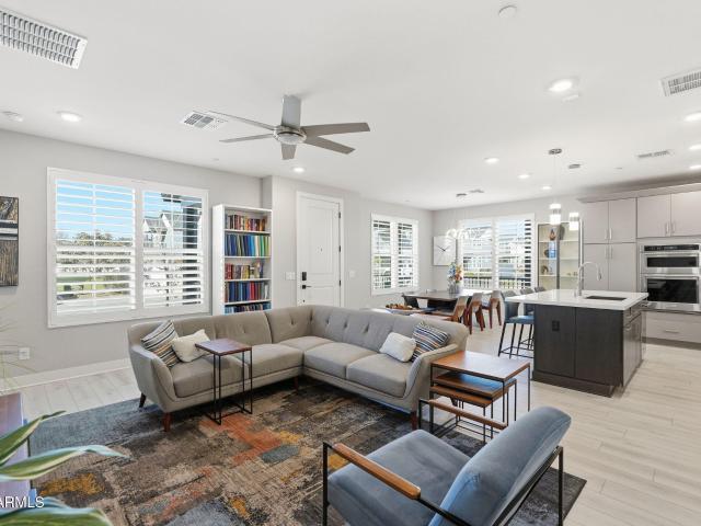 Townhouse for sale in Surprise, Arizona