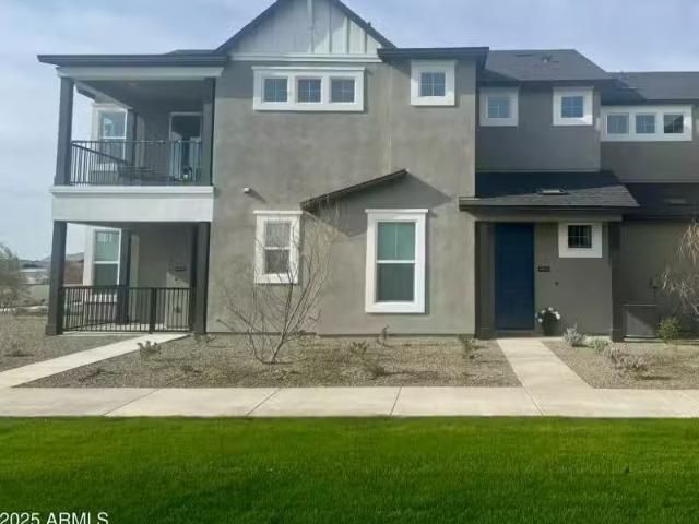Condo for sale in Surprise