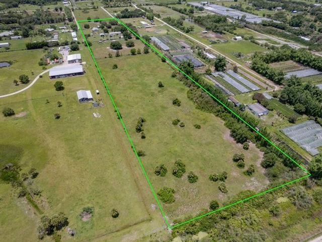 House for sale in Indiantown, Florida