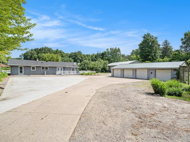Commercial for sale in Bellevue