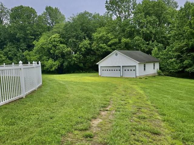 House for sale in Worton
