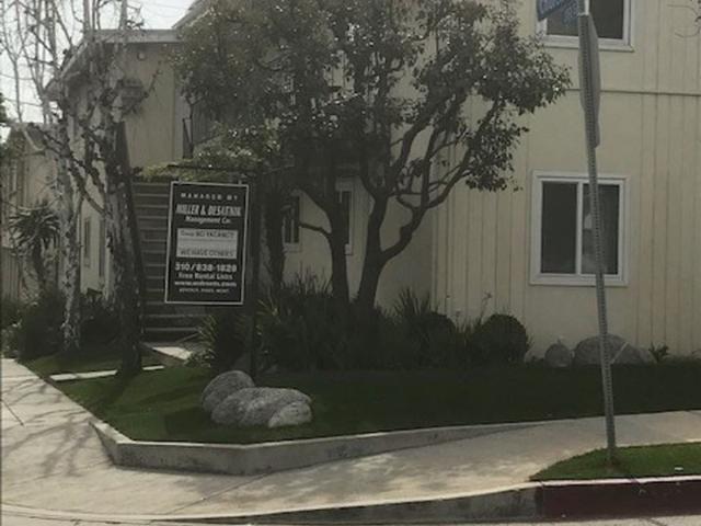 Apartment for rent in Canoga Park, California