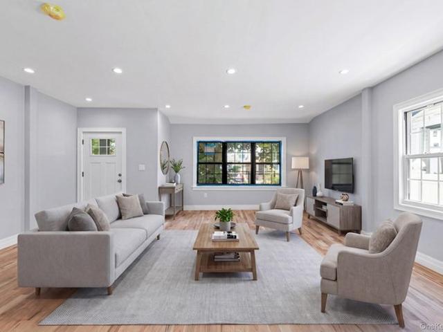 House for sale in Queens, Arverne