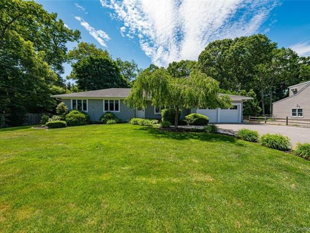 House for sale in Huntington, New York