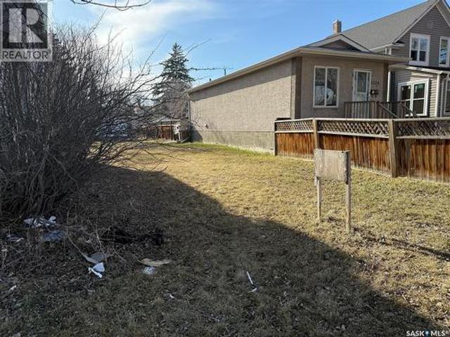 Land for sale in Washington Park, Regina