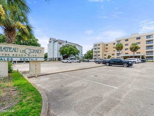 Condo for sale in Biloxi, Mississippi