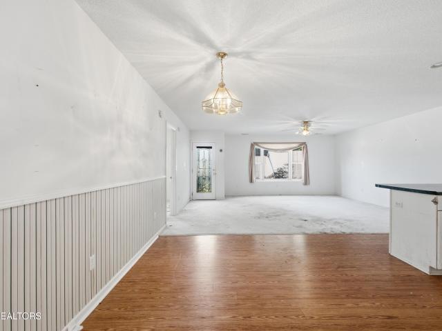 Condo for sale in Oak Hills, Kingston
