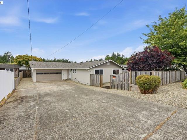 House for sale in Oregonia