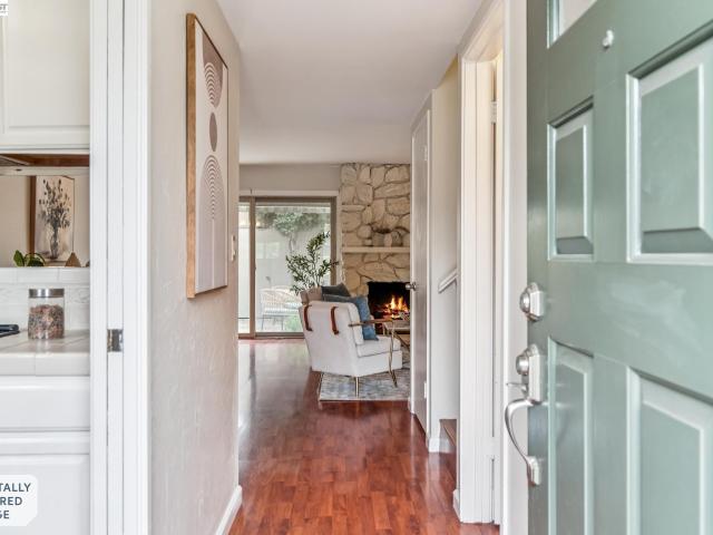 Townhouse for sale in Alameda, California