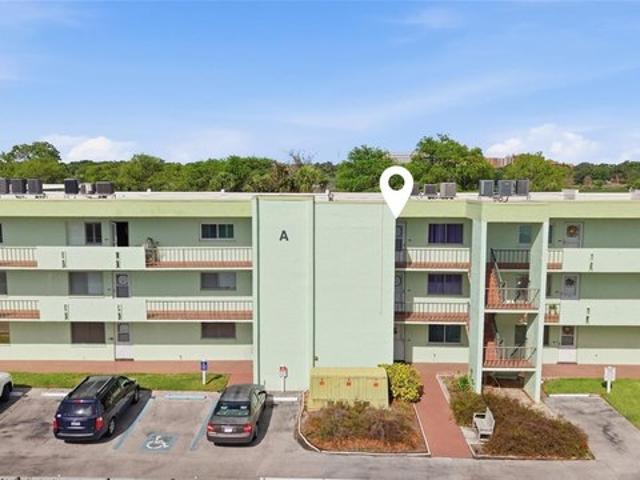 Condo for sale in Lakeland, Florida