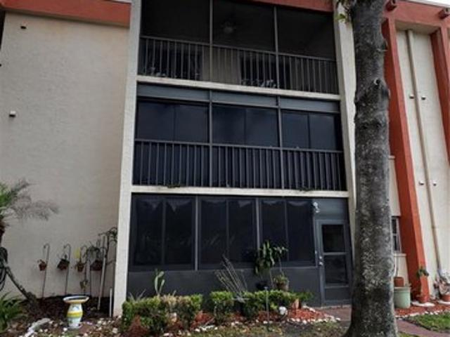 Condo for sale in Lakeland, Florida