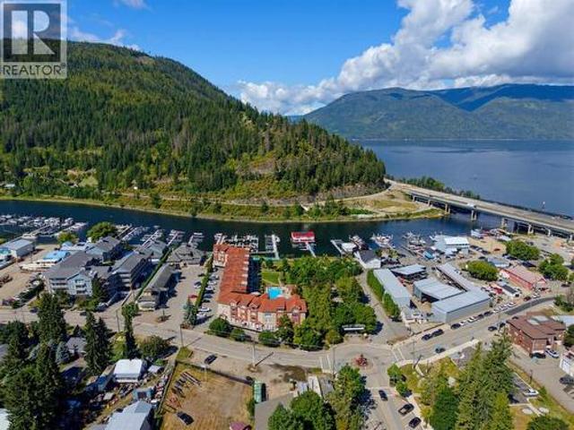 House for sale in Sicamous, British Columbia
