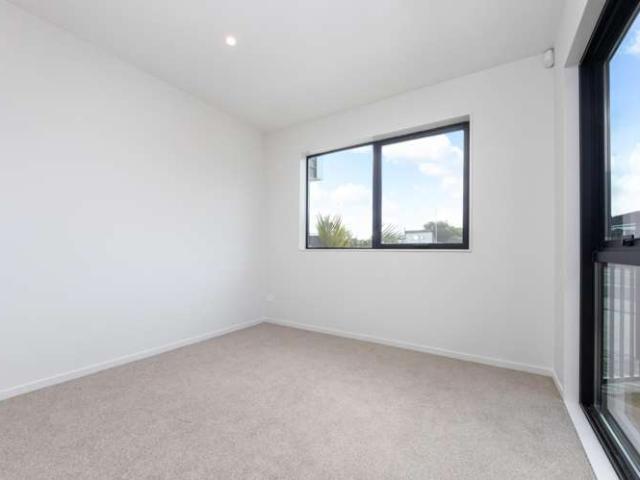Apartment for sale in Avondale, Oroua County