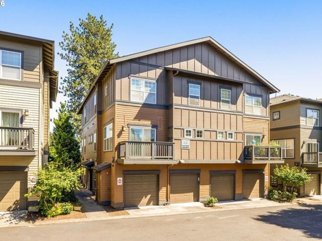 Condo for sale in Oregonia