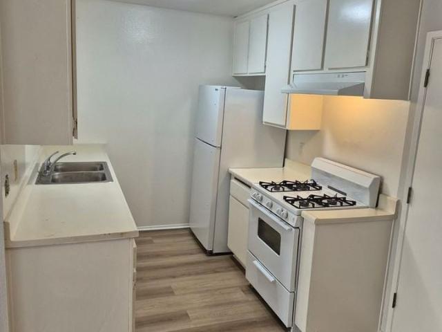Apartment for rent in Covina, California