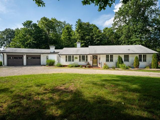 House for sale in Hope, Indiana