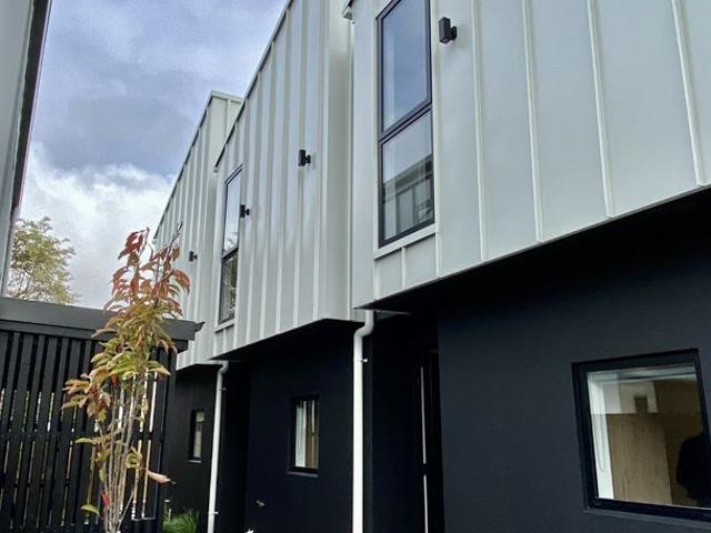 House for rent in Heathcote, Canterbury