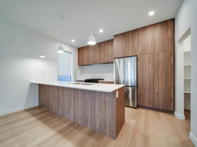 Townhouse for rent in Lendrum Place, Edmonton