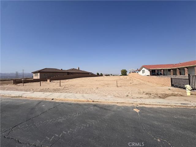 Land for sale in Yermo