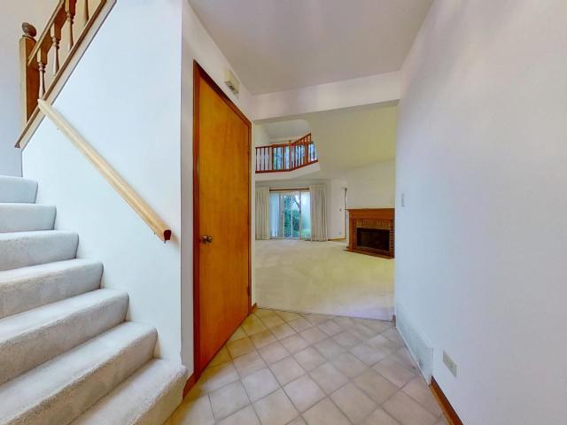 Townhouse for sale in Mchenry, Illinois