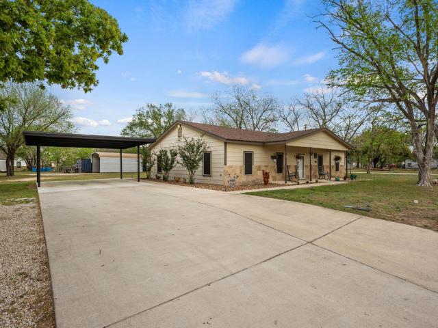 House for sale in Luling, Texas