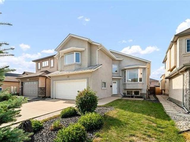 House for sale in East St. Paul, Manitoba