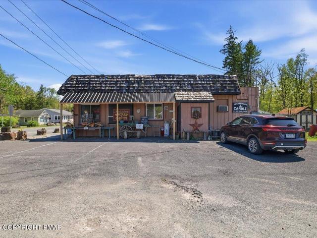 Commercial for sale in Buck Hill Falls, Pennsylvania