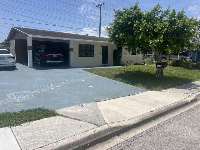 House for sale in Riviera Beach, Palm Beach County