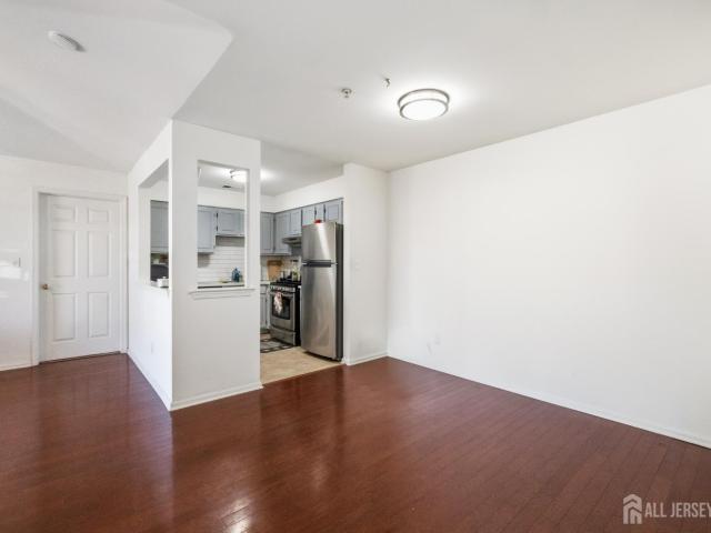 Condo for sale in Edison, New Jersey